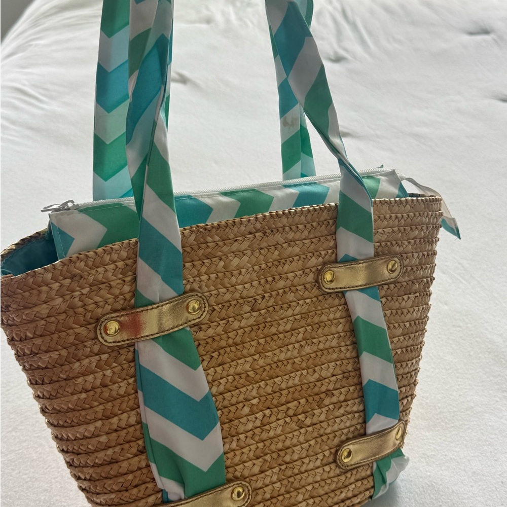Elegant Chevron Tote with Green and Blue Highlights